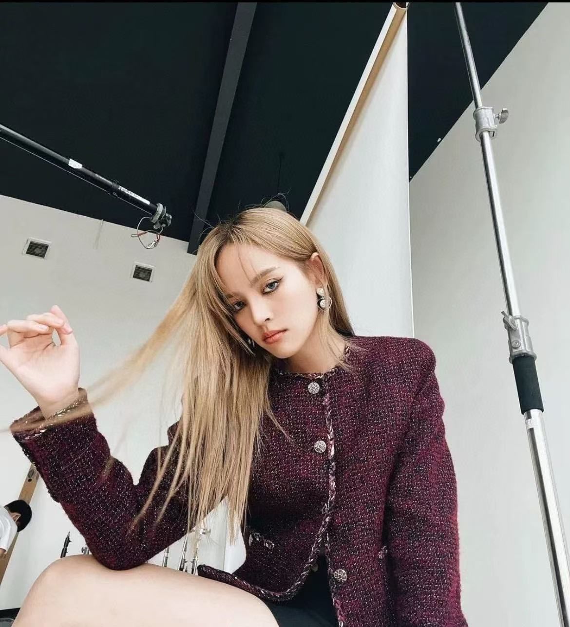 極美品！シャネルツイードジャケット CCマーク スパンコール シルク混 希少3L 極美品！シャネルツイードジャケット CCマーク スパンコール