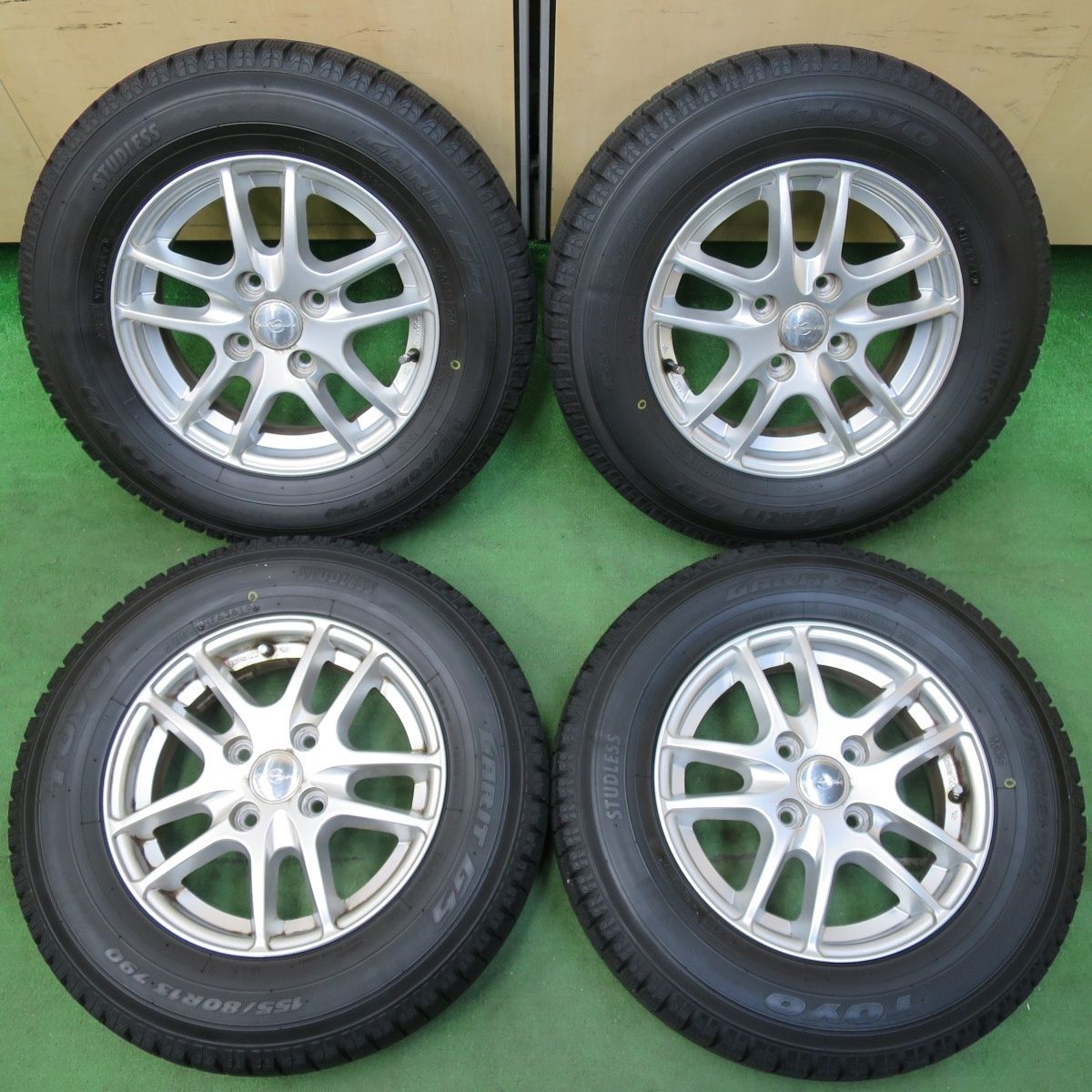 [送料無料] バリ溝！8.5分スタッドレス 155/80R13 トーヨー ガリット G5 ENERGY LINE エナジーライン 13インチ PCD100/4H4112208イス