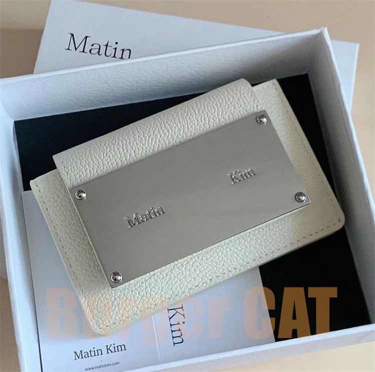 大人気 韓国 マーティンキム Matin Kim 二つ折り財布 折りたたみ 大人気 韓国 マーティンキム Matin Kim 二つ折り財布 折りたたみ