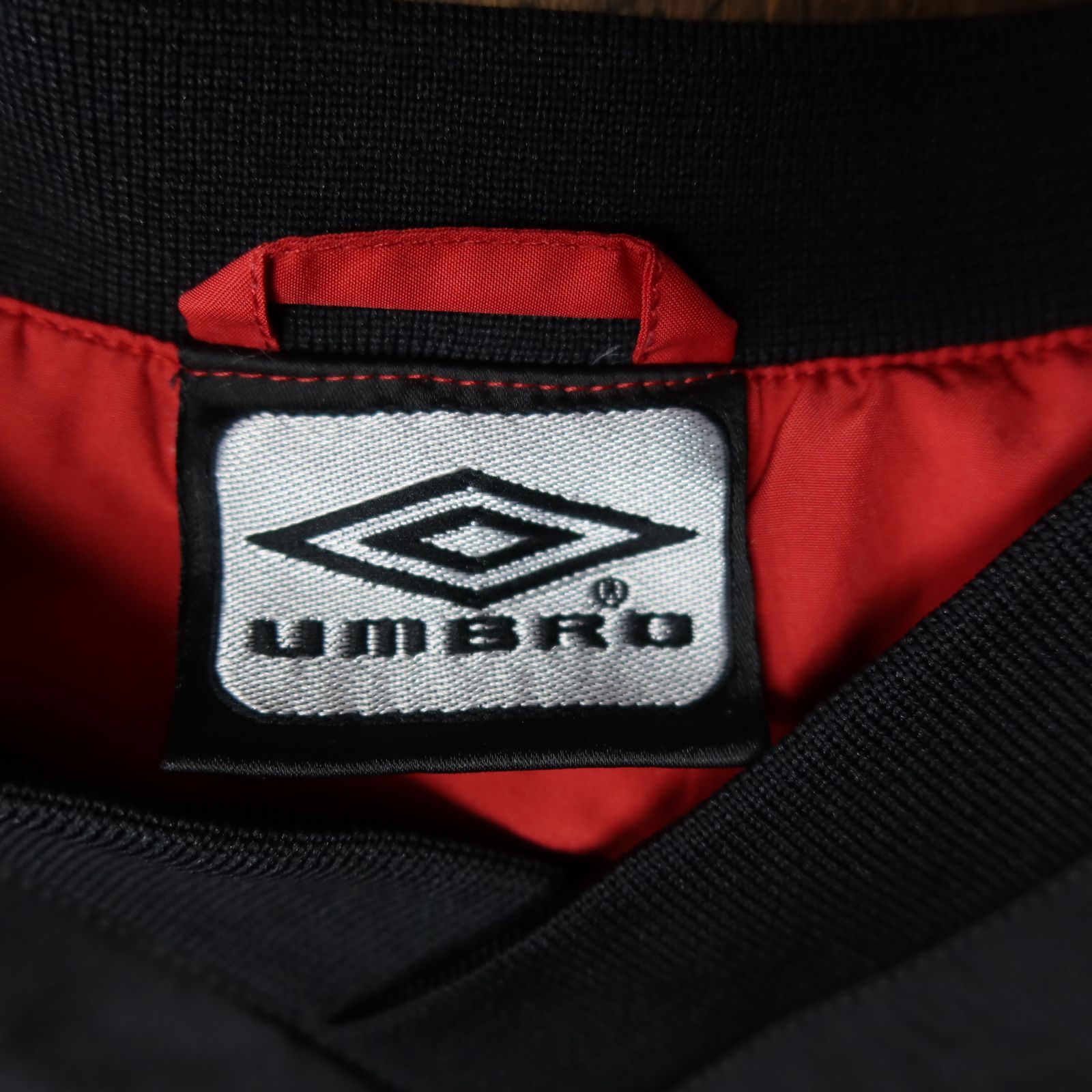 00s UMBRO Vodafone マンチェスターユナイテッド プルオーバー 00s UMBRO Vodafone マンチェスターユナイテッド プルオーバー