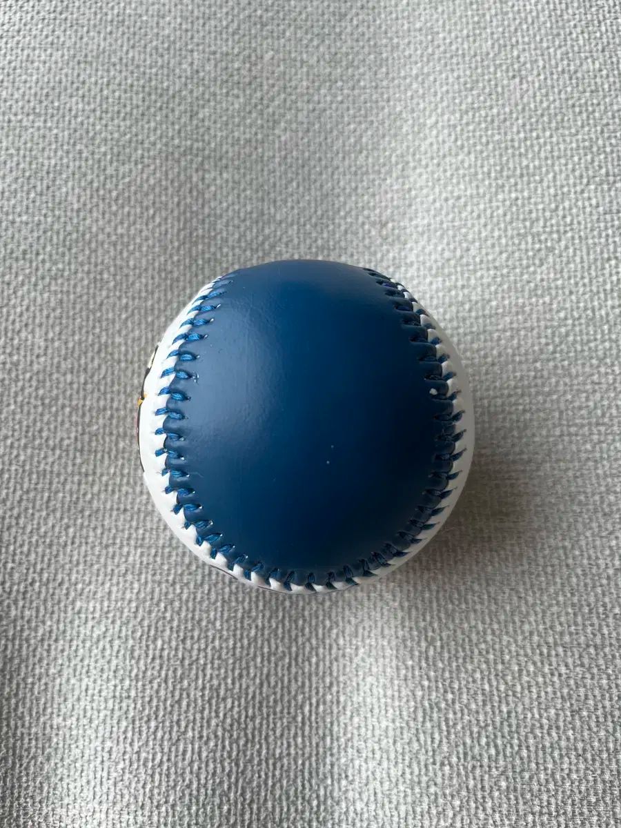 トレイ・ヒルマン 닛폰ハム Fighters ロゴボール サイン入り 2025年