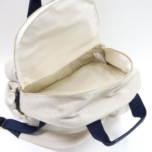 ベージュ リュック