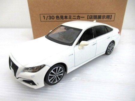限定品1/30 トヨタクラウンRSアドバンス　ミニカー　ホワイトパール Amazon.co.jp: ミニカー 1/30 トヨタ クラウン RS アドバンス