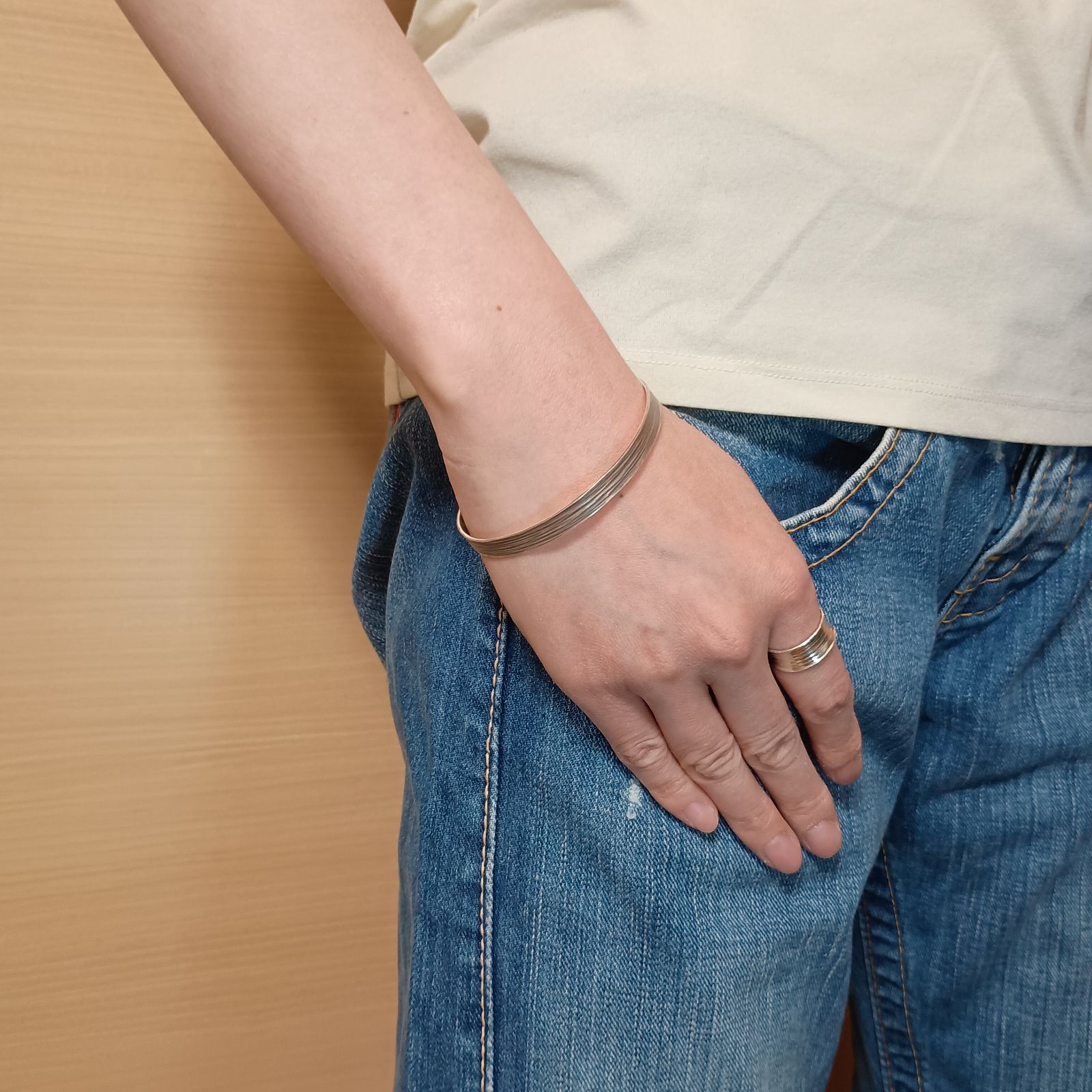 SILVER BANGLE