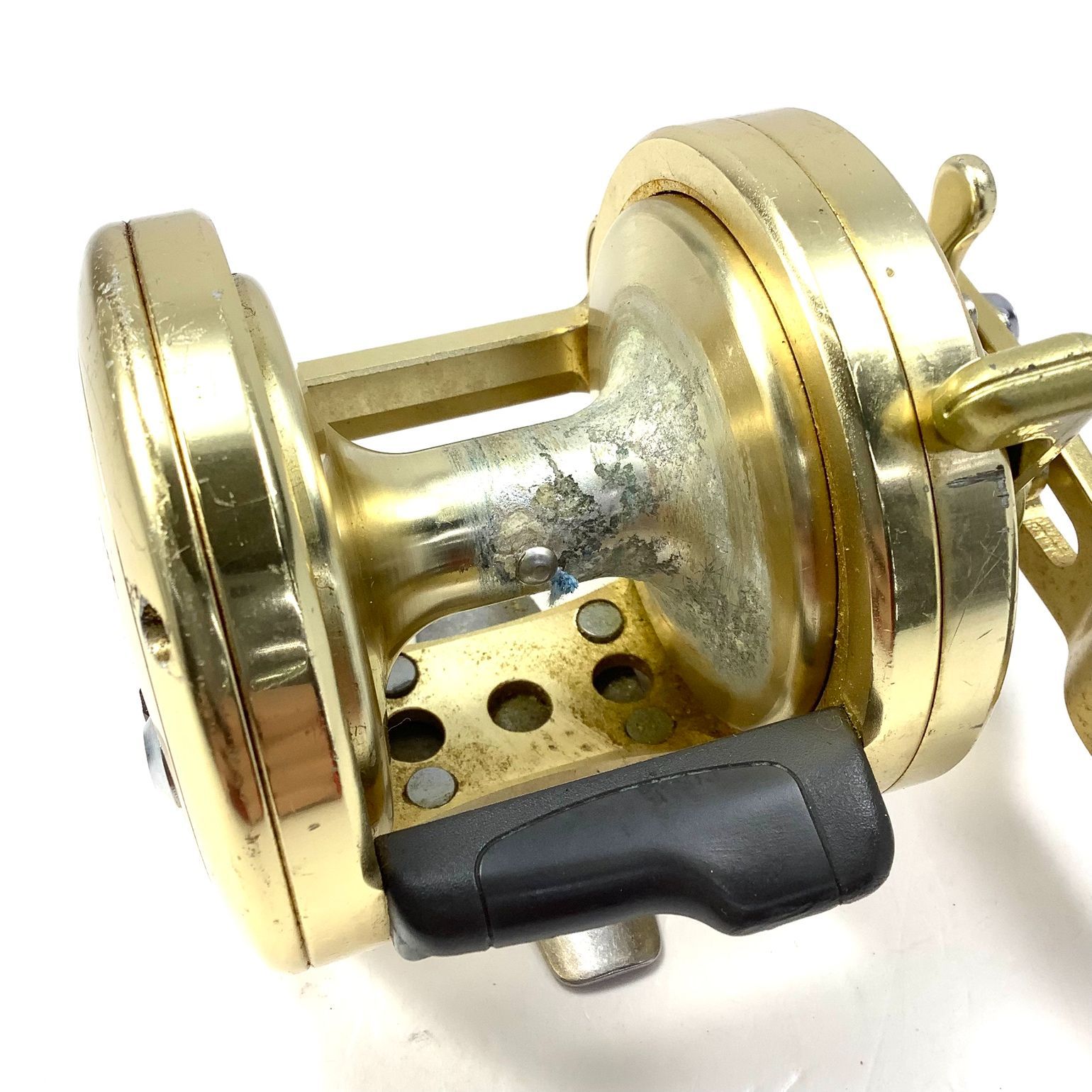 【美品】シマノ　オシアジガー　3000P　釣り　リール オシアジガー 3000P｜＠ベリーネット 日本最大新品中古釣具WEB