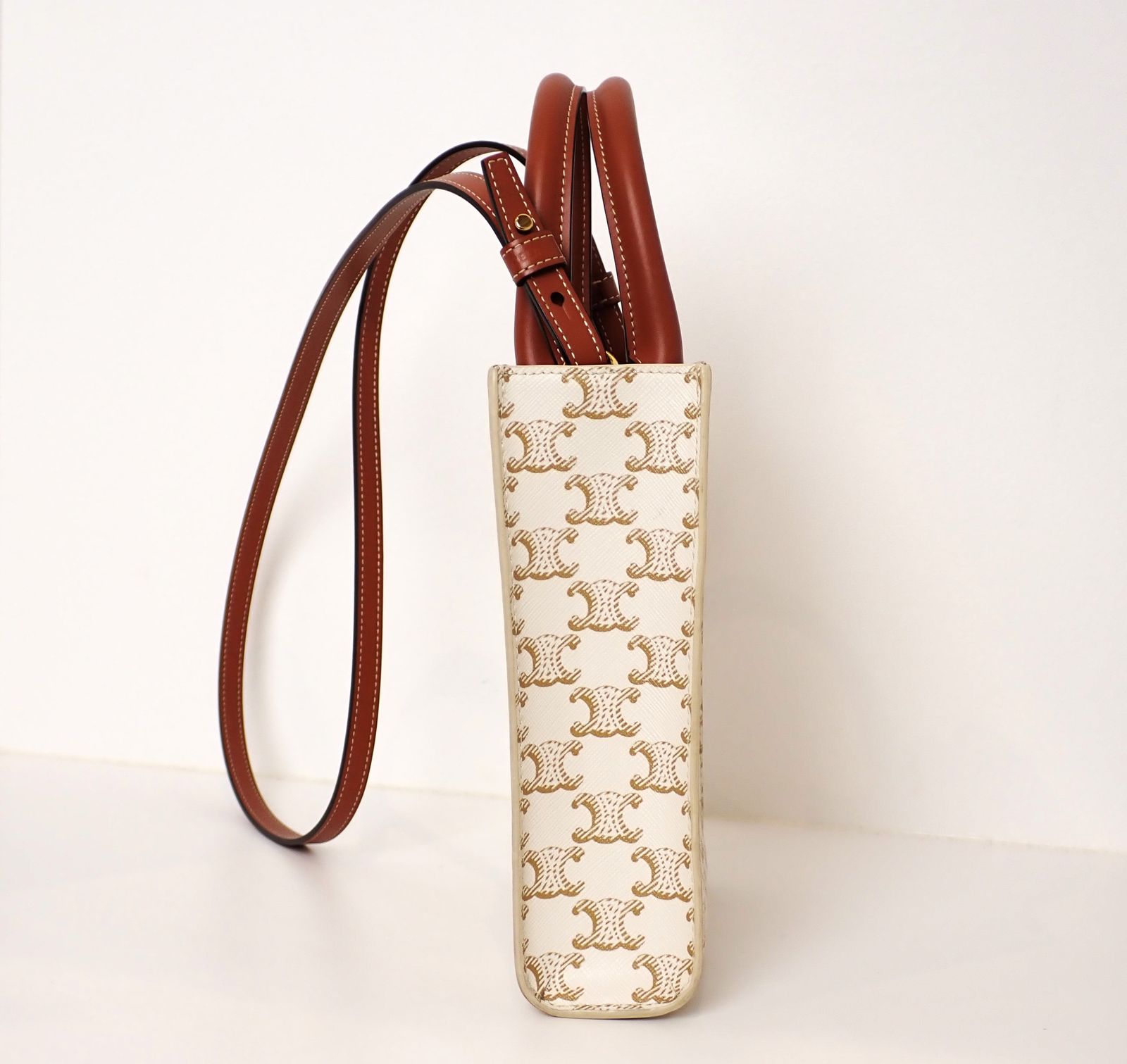 超美品 CELINE(セリーヌ) 2way ハンドバッグ ミニ バーティカル 