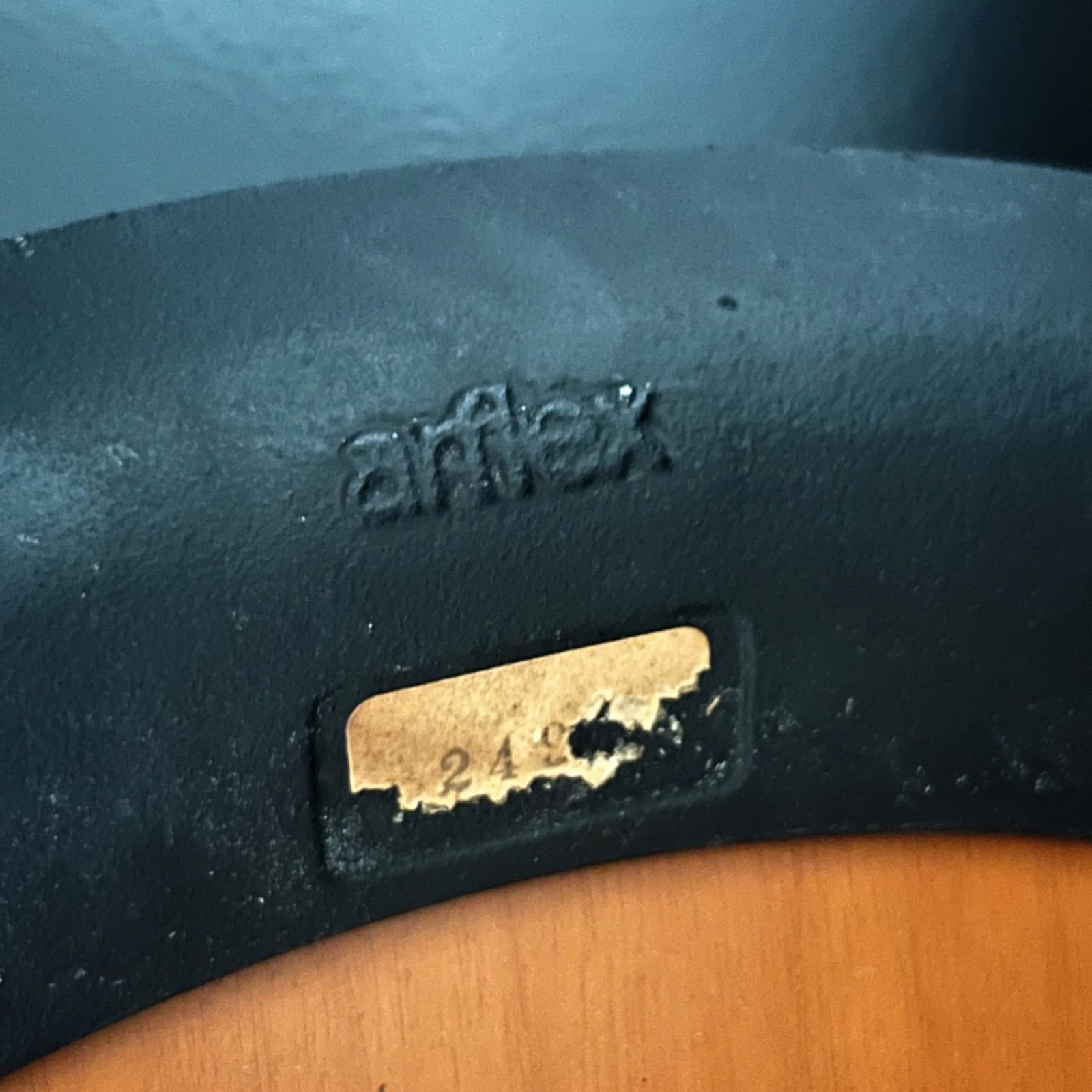 取付無料！アルフレックス 廃盤希少品 ラーゴウッド 北欧風天然木サイドテーブル✨ 取付無料！アルフレックス 廃盤希少品 ラーゴウッド 北欧風天然