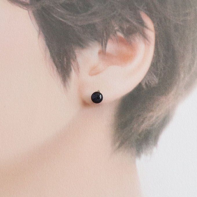 スタッドピアス