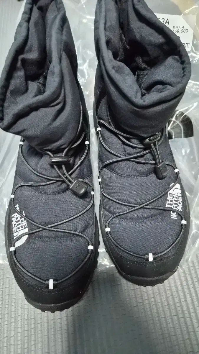 THE NORTH FACE ザノースフェイス ボ リス ビューティ ブラック 260