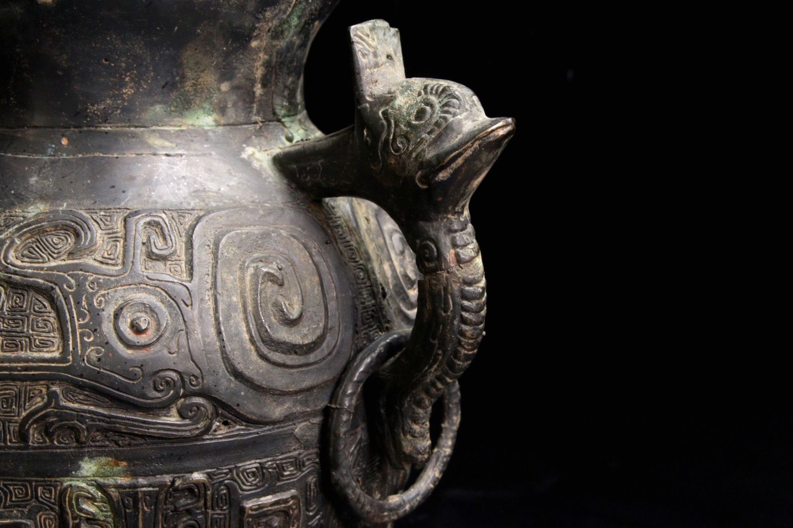 中国美術 青銅製 饕餮文蟠龍蓋罌 39cm 4487g 唐物骨董 楾 R193.2-ORQ8