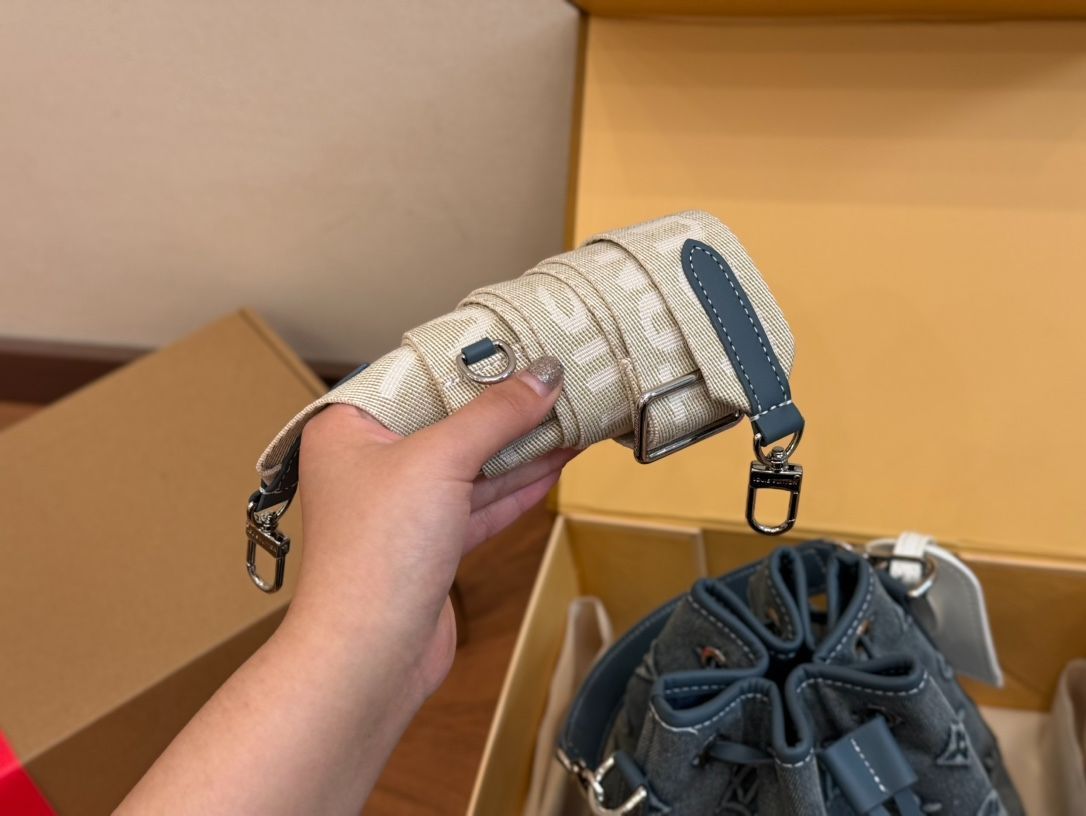 Lvバケツバッグカメラバッグ すなわち財布