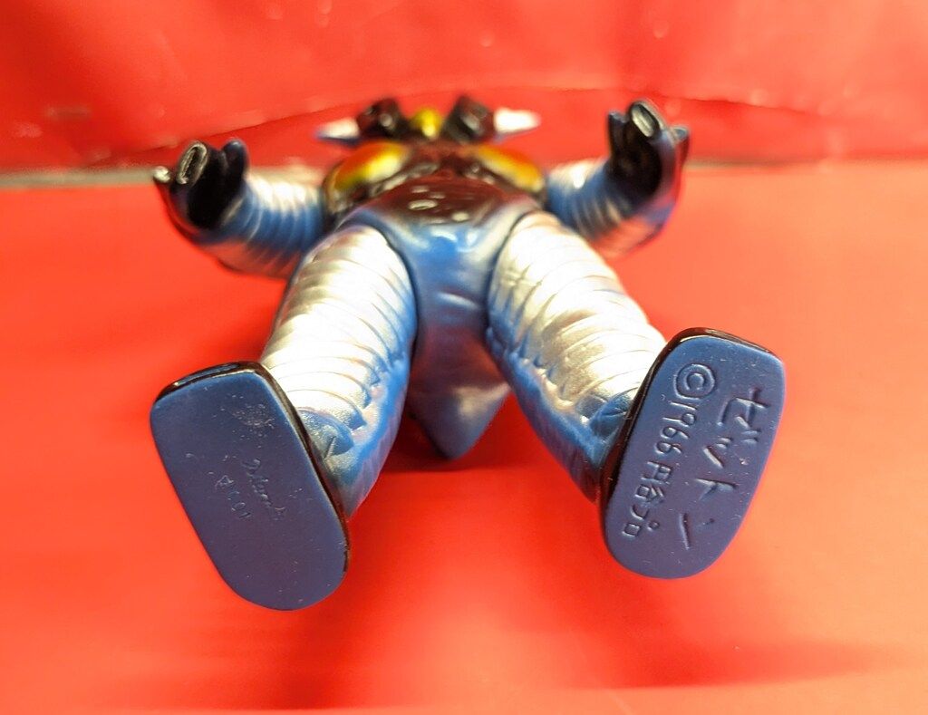 マーミット 怪獣天国 ゼットン青成型黄色銀塗装 - メルカリ