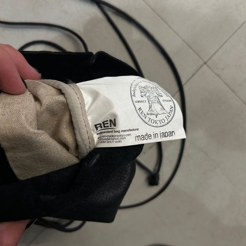 現代美術　星守雄　直筆サイン『馬を見る』キャンヴァスに油彩 12号 11218A 現代美術 星守雄 直筆サイン『馬を見る』キャンヴァスに油彩 12