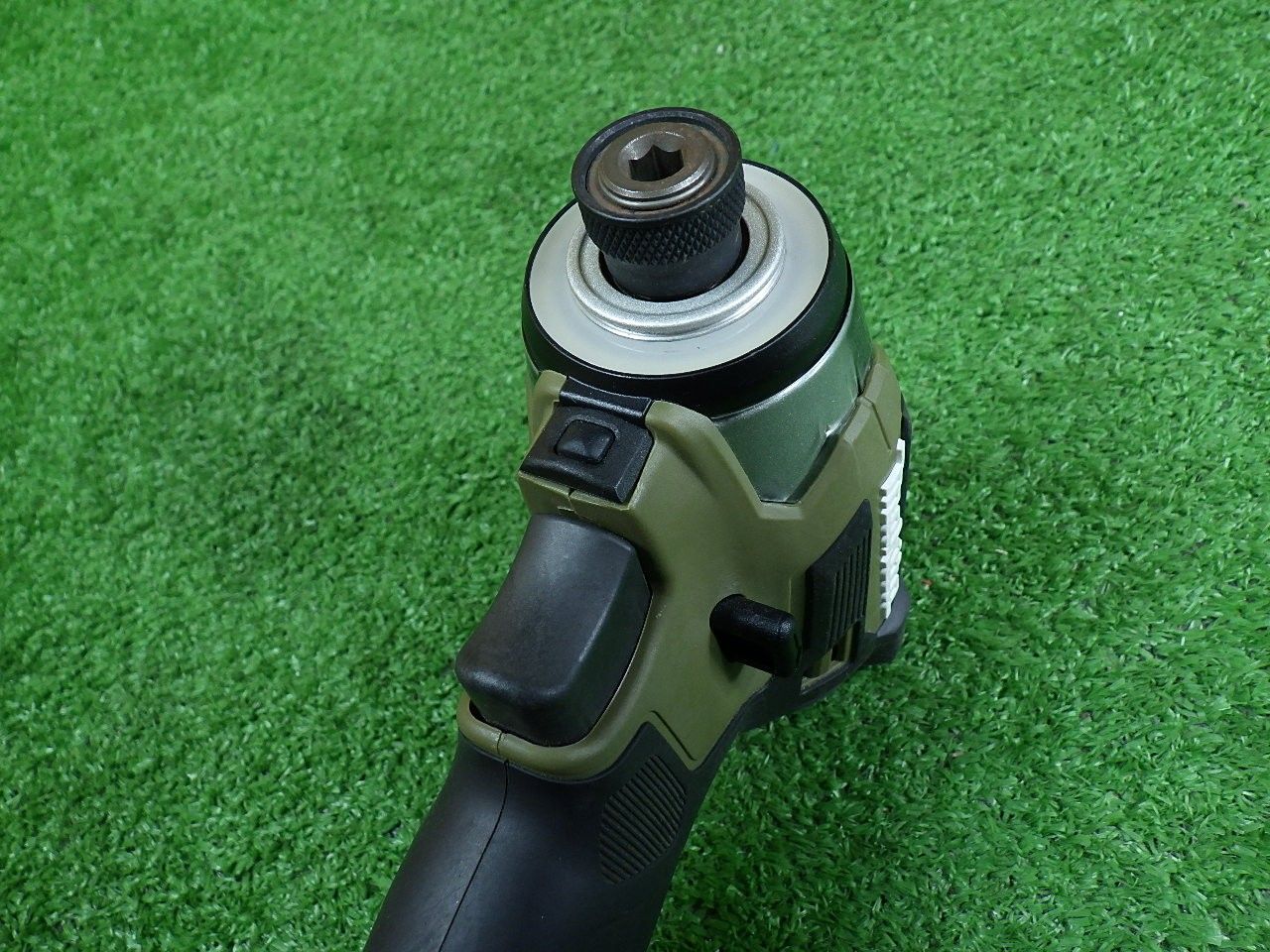 マキタ インパクトドライバー