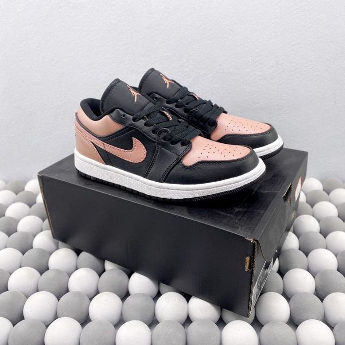 ナイキ エア ジョーダン 1 ロー NIKE AIR JORDAN 1 LOW ブラック 