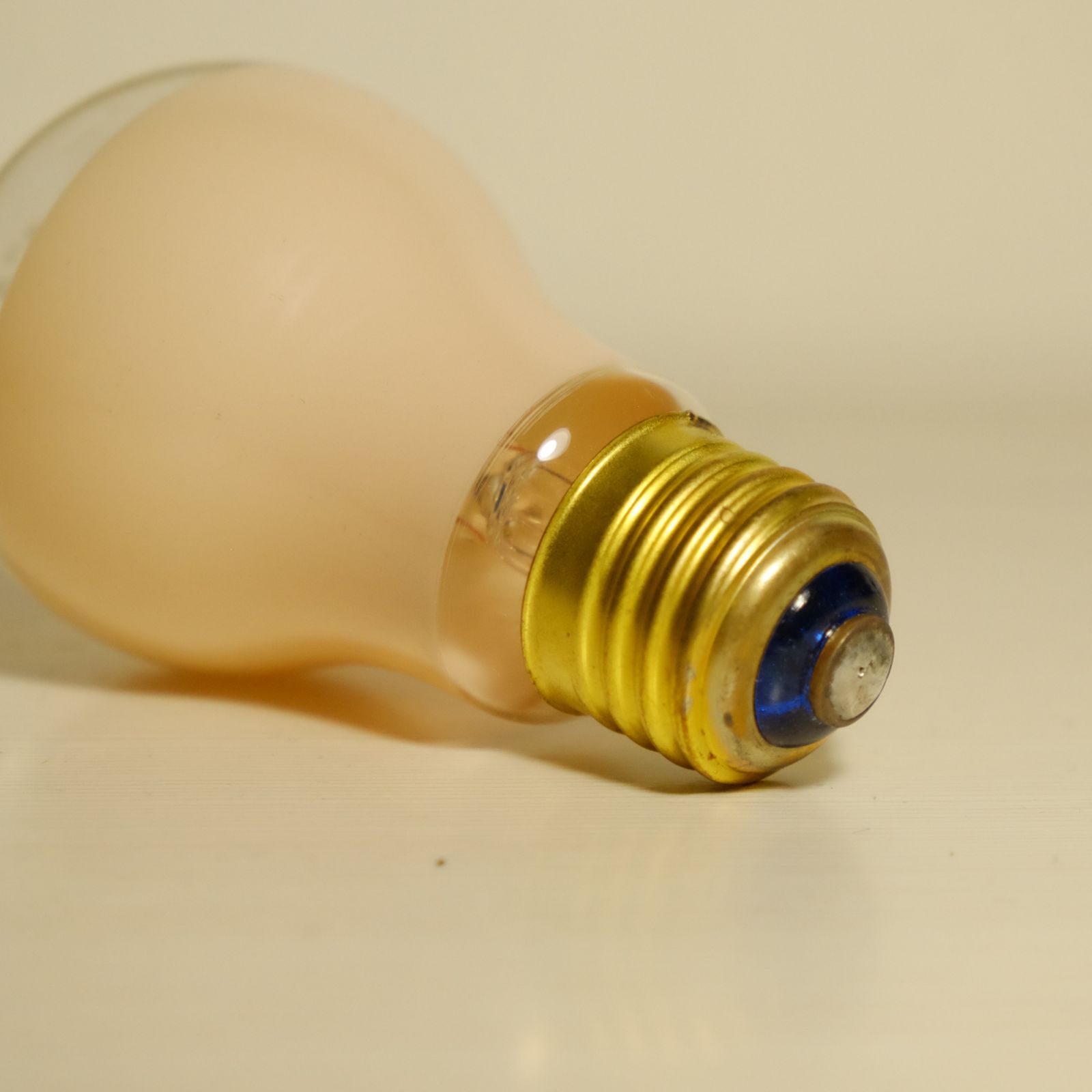 Toshiba 東芝 あかりじょうず 養鶏用電球 30w 昭和レトロ 白熱電球