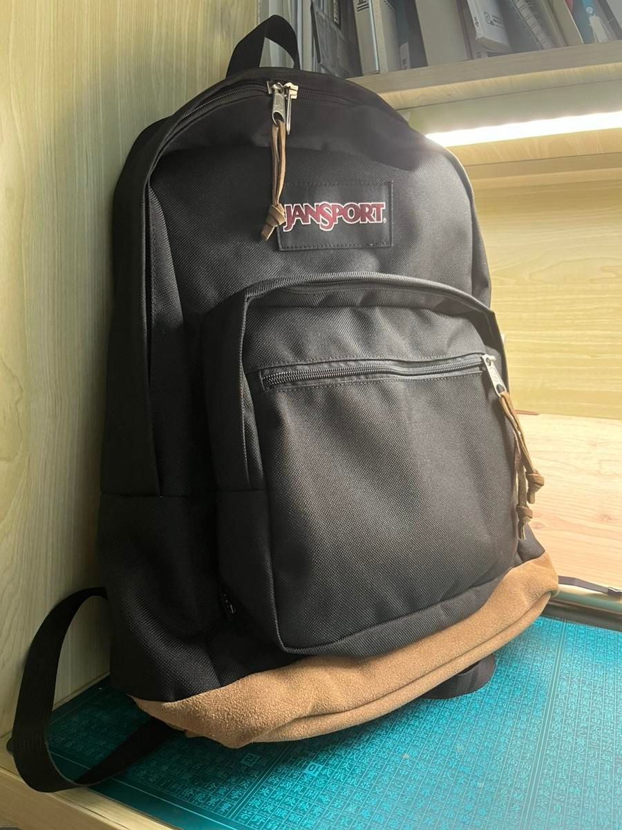 【Bunjang商品韓国直送】JANSPORT(ジャンスポーツ) ライトパック ブラック