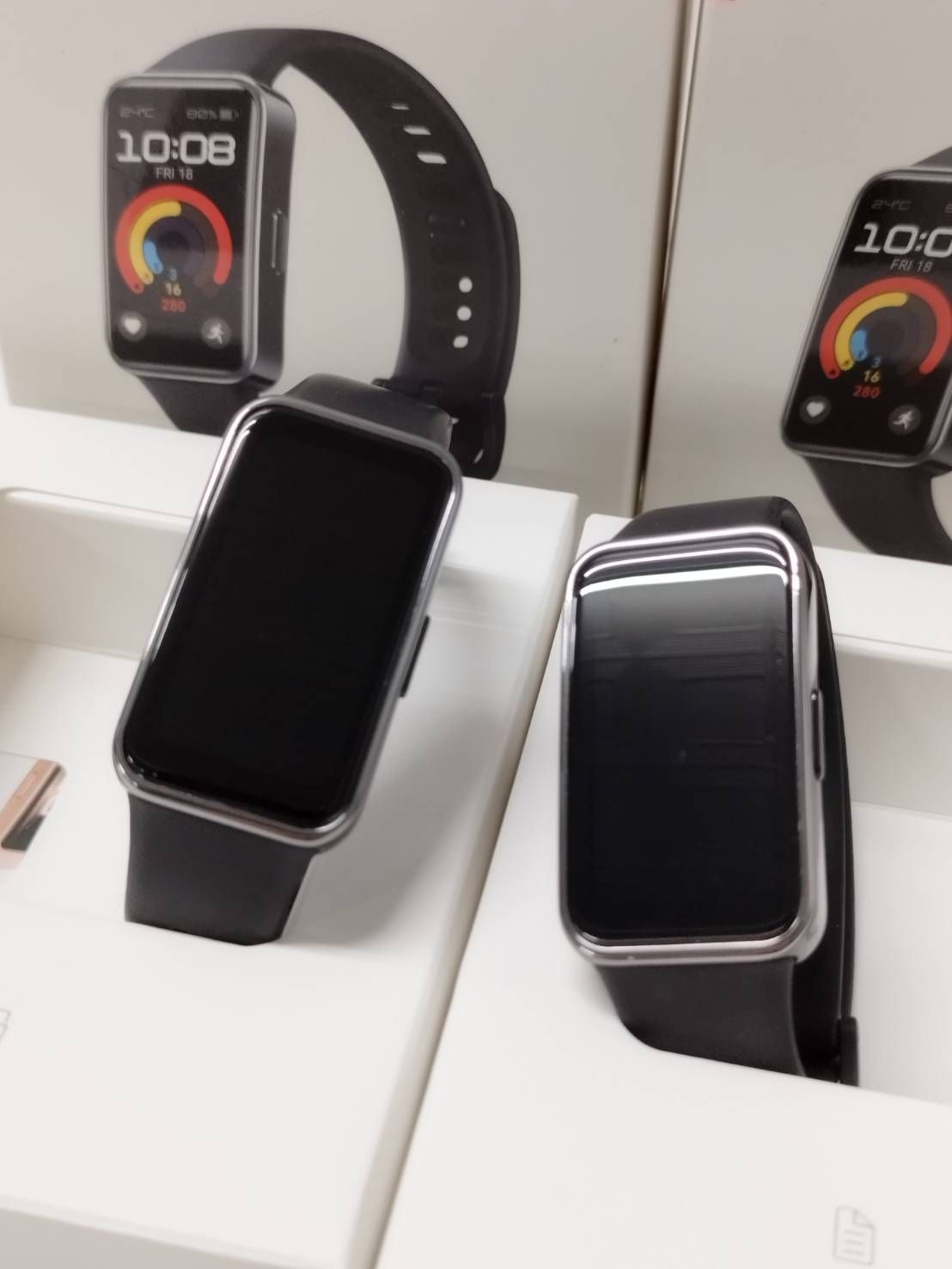 良品】HUAWEI Band 9 KIM-B19/スマートウォッチ/2個セット！