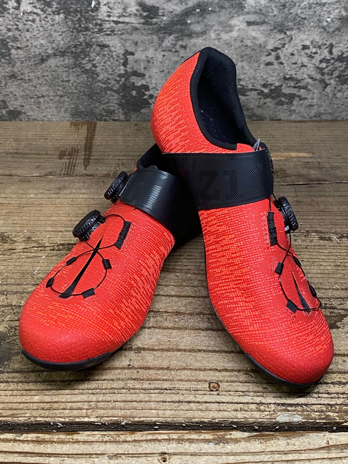 JK767 フィジーク fizik VENTO INFINITO KNIT CARBON SHOES ビンディングシューズ EU39 3穴 赤