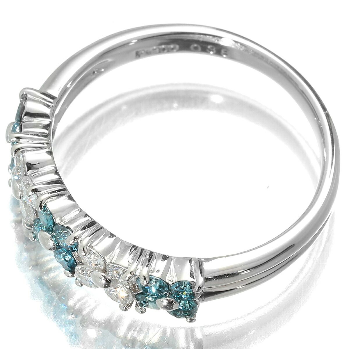 フラワーモチーフリング 指輪 ブルーダイヤモンド 0.38ct ダイヤモンド  