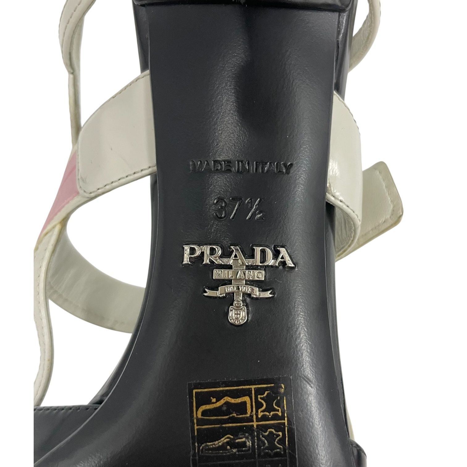 一回のみ着用の美品★プラダ パンプス 37.5 美品 PRADA プラダ パンプス レザー ロゴ入り ブラック ピンク