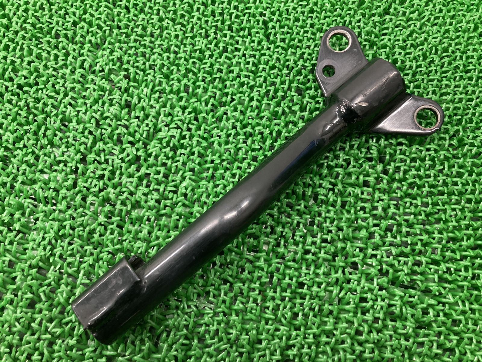 中古 ハーレー 純正 バイク 部品 FXD マフラーブラケット 純正 65696-02 ダイナ エキゾーストマウンティングブラケット そのまま使える