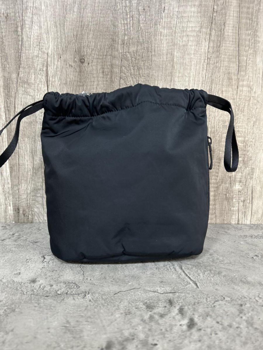 この夏最後のチャンス！ HYDROFOIL ペッレモルビダ PELLE MORBIDA ハイドロフォイル 巾着 バッグ sizeF 黒 ◎レディース 必要な