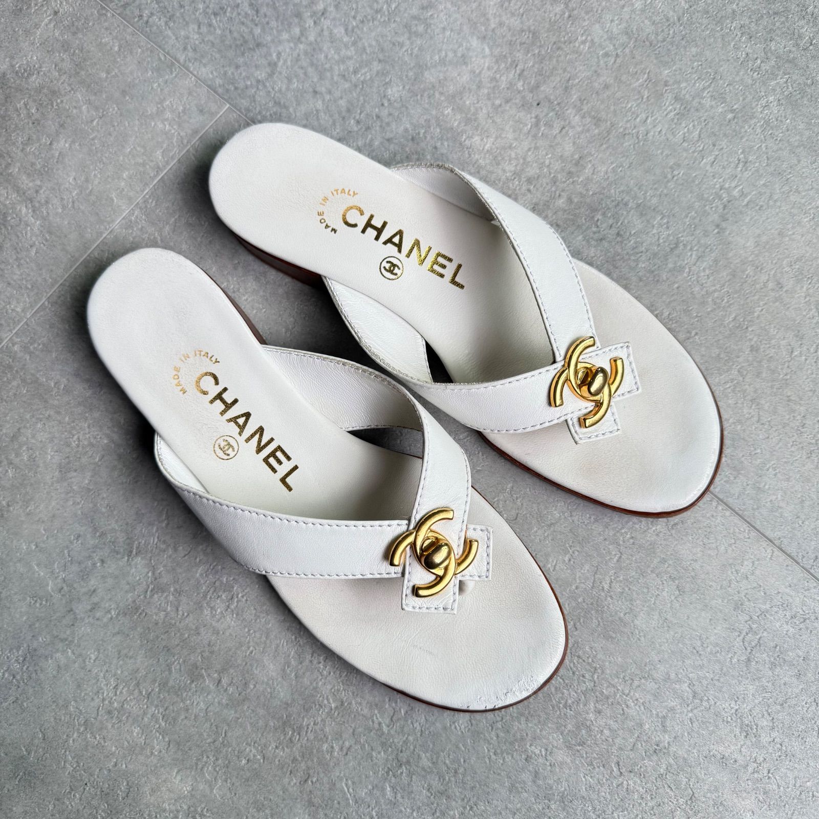 ホワイト ゴールド