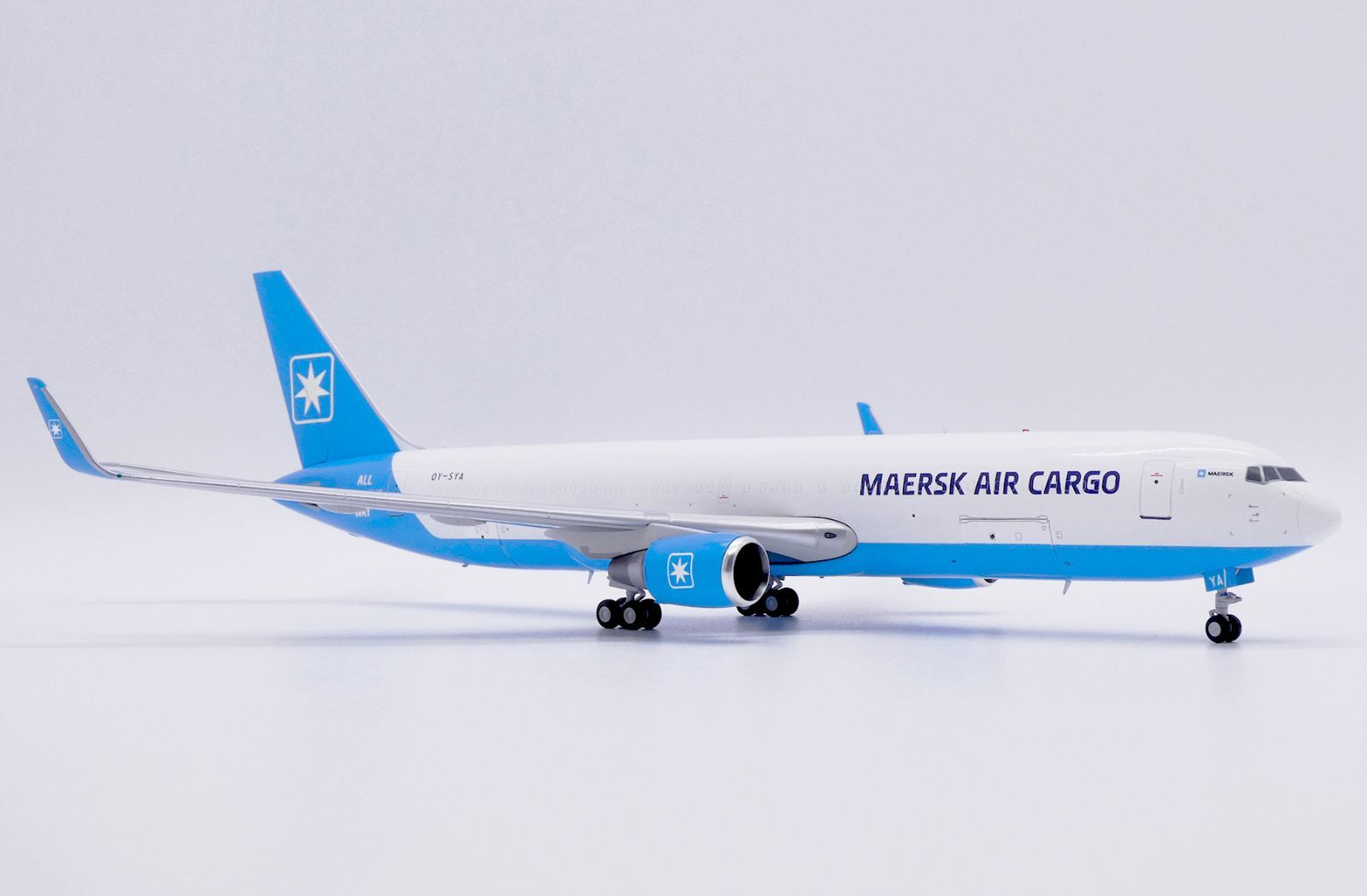 マースクエアカーゴ 767-300BDSF OY-STA 1/200 Jcwings マースクエアカーゴ 767-300BDSF OY-STA 1/200 LH2430C