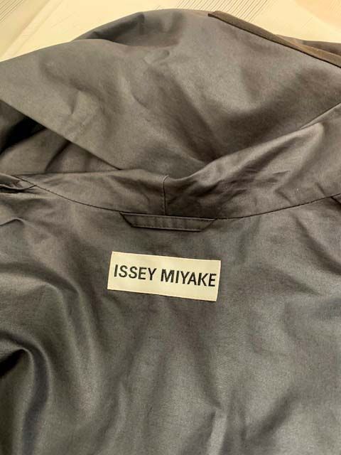 ISSEY MIYAKE WHITE LABEL パラシュートロングコート isseimiyake☆イッセイミヤケ☆パラシュートコート☆ブラック