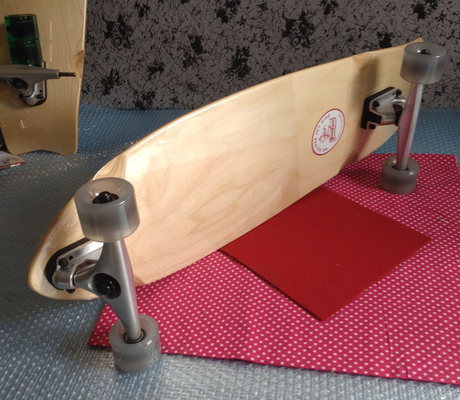 2SET（8個）売り＜税送料820円込＞選べる7色！WOODÝ 61x45mm