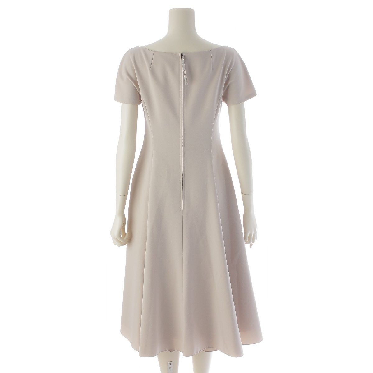 あ*マ様 フォクシー アグネスドレス 42999 　2022年EX掲載　38 ワ フォクシー 22年 アグネス ドレス ワンピース 42999 ベージュ 38【中古