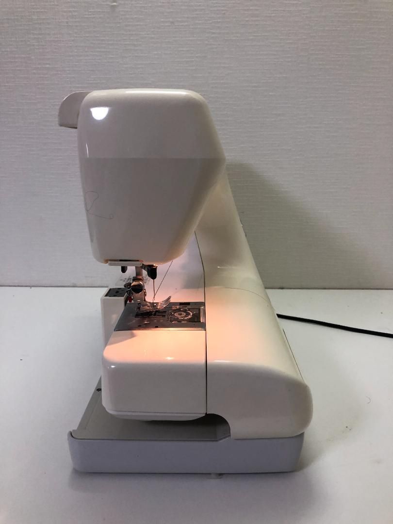 動作確認済 JANOME ジャノメ ミシン コンピューターミシン MODEL9000 手工芸 ハンドメイド 洋裁 刺繍 ハンドクラフト 裁縫 ケース付き 250423-3