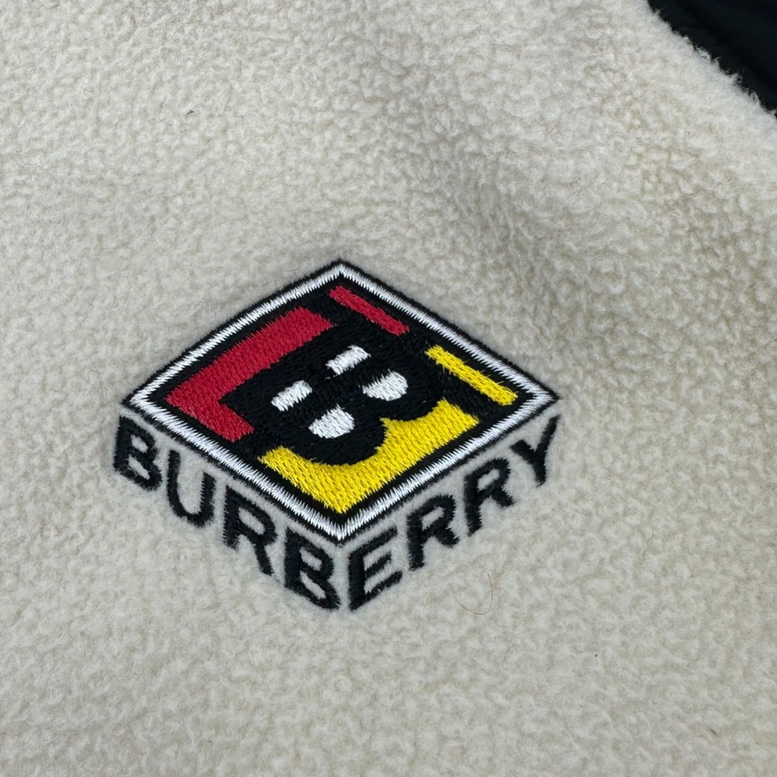 BURBERRY TBロゴ ジップアップブルゾン