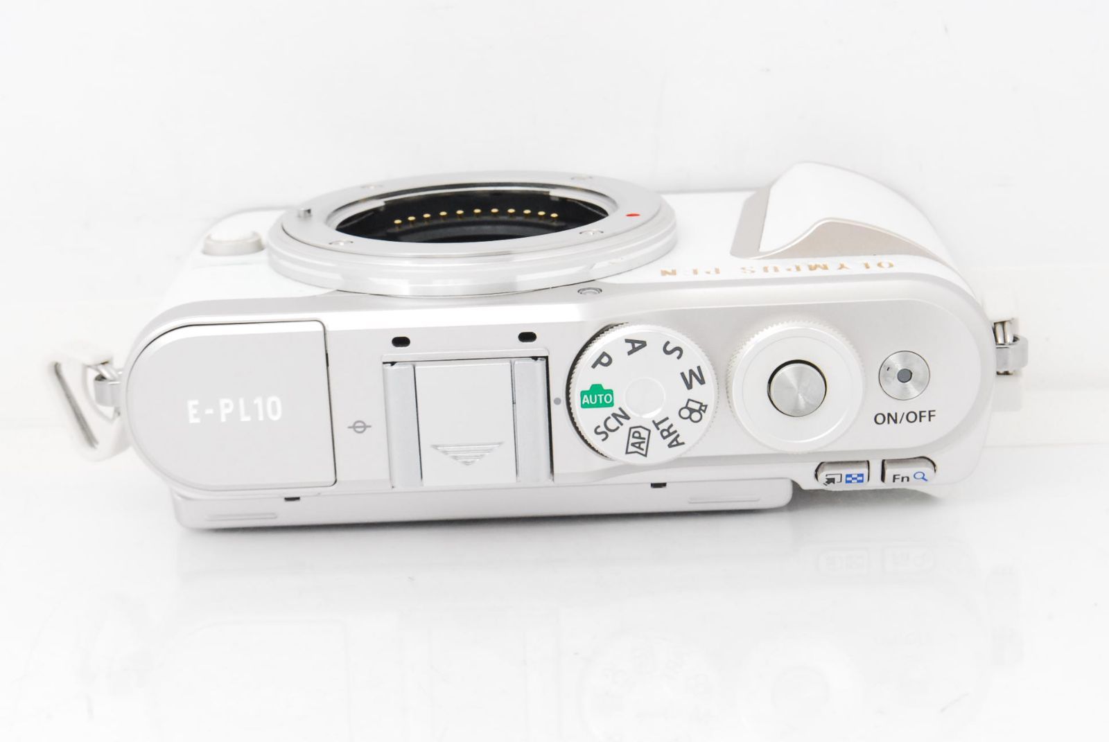 オリンパス★OLYMPUS PEN E-PL10 ホワイト/自撮り/Wi-Fi レンタル] OLYMPUS PEN E-PL10 ボディ ホワイト ミラーレス一眼