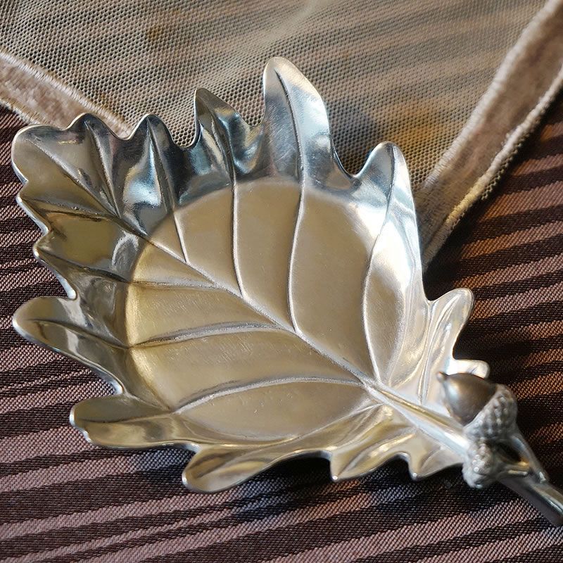 タイチンルチル高透明家宝級大玉約18ミリ〜19ミリ タイチンルチル 高