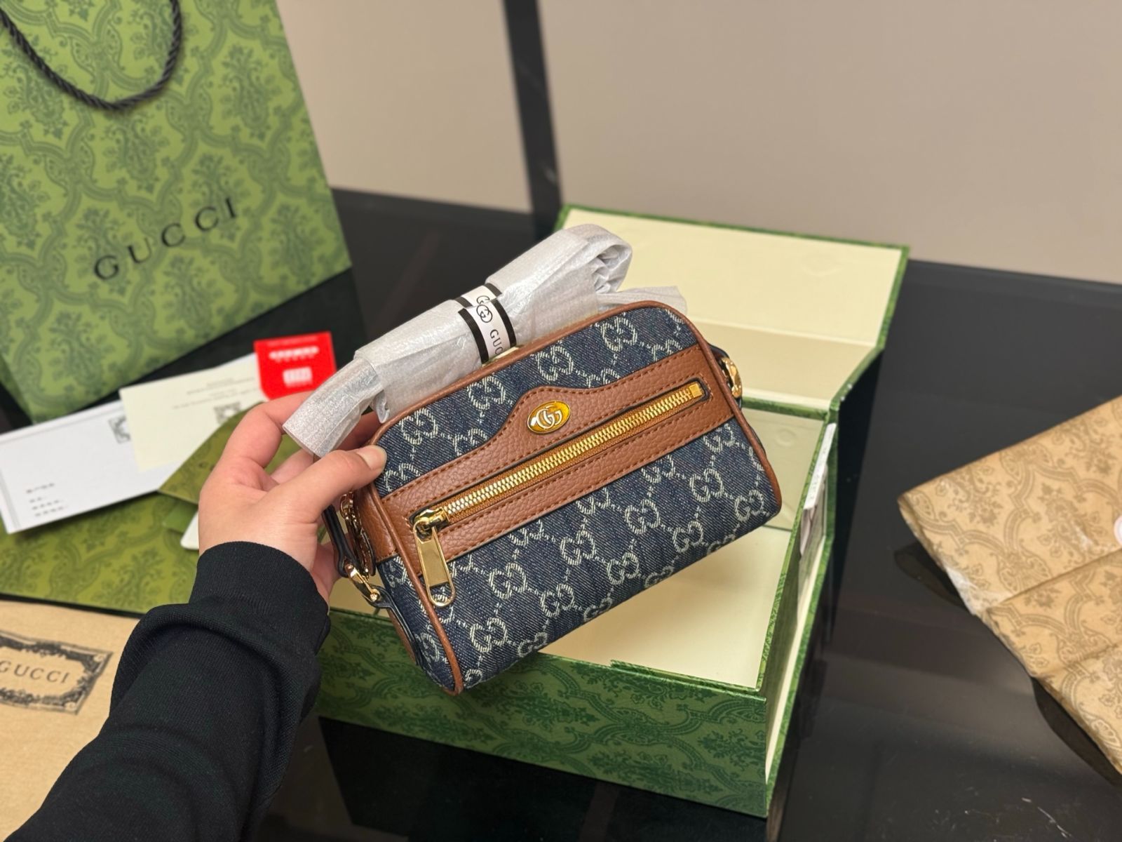 今日特価】Gucci Ophidia グッチ オフィディア カメラ バッグ