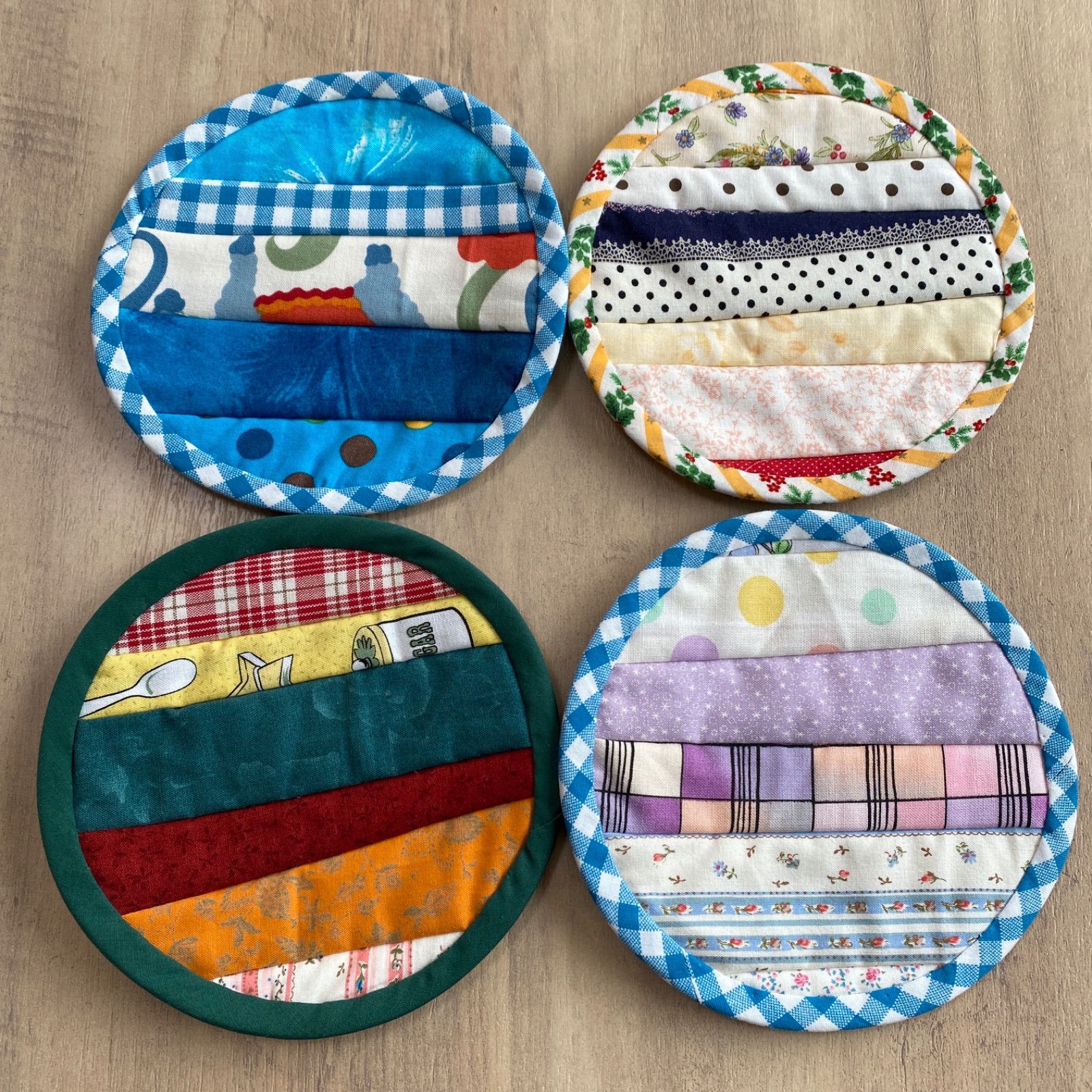 驚きの安さ ハンドメイド パッチワークコースター 4枚セット