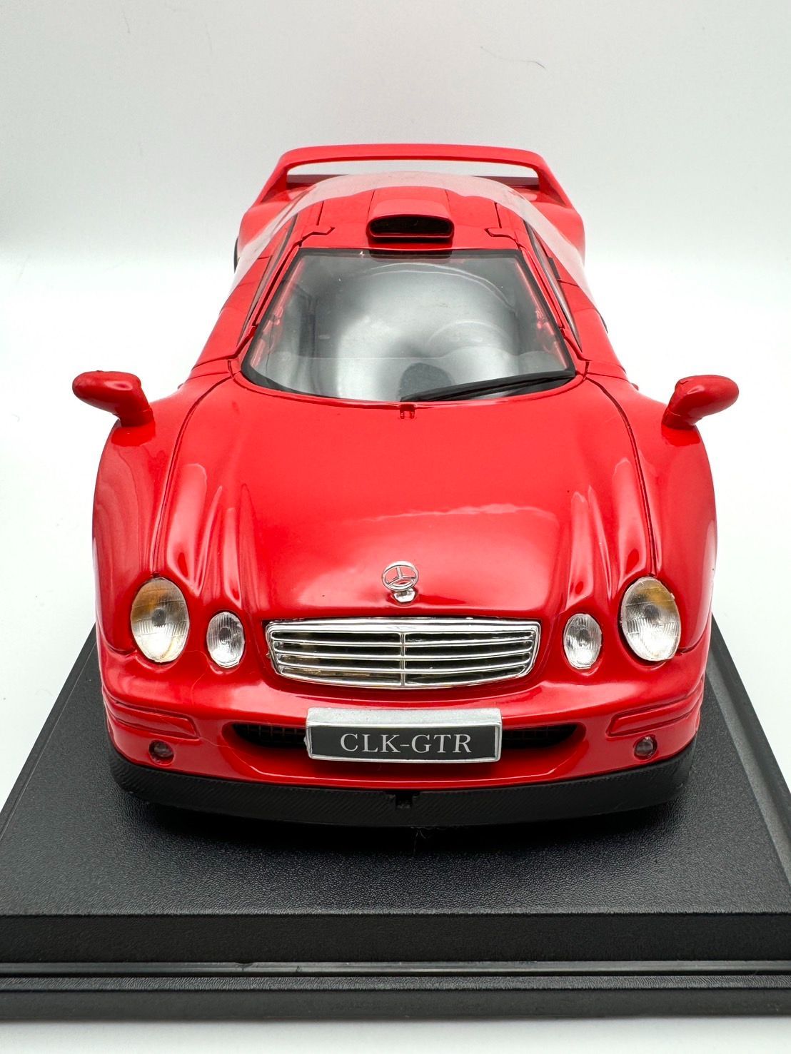 Maisto 1/18 Mercedes-Benz CLK-GTR(street version) レッド マイスト