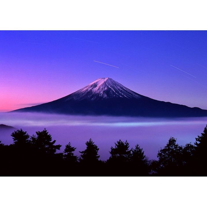 絵画風 壁紙ポスター (はがせるシール式) 紫富士 富士山と流れ星 神秘的 瞑想 キャラクロ FJS-045A1 (A1版 830mm×585mm) ＜日本製＞ ウォールステッカー お風呂ポスター