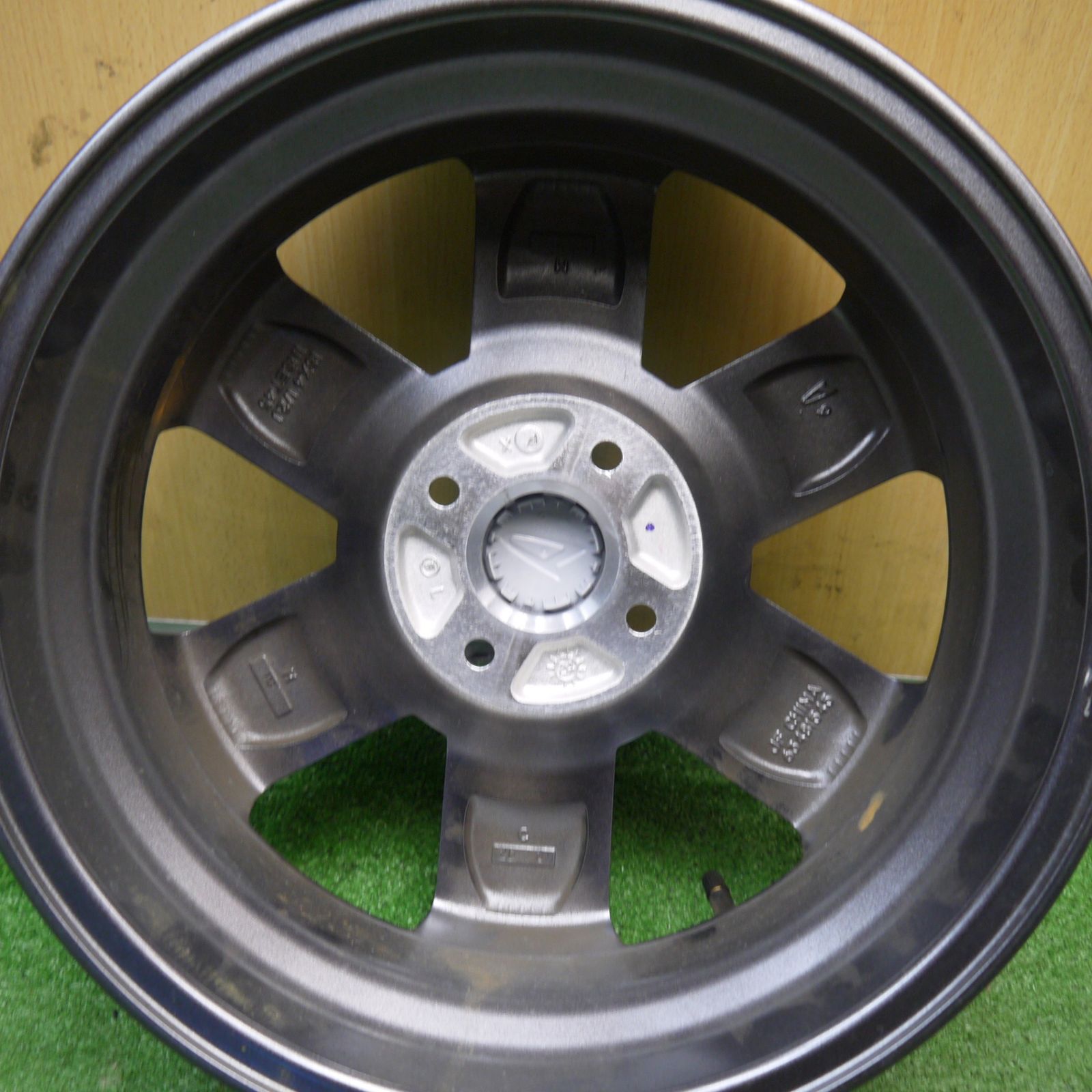 送料無料] 新車外し！1本☆ダイハツ タント ファンクロス 純正