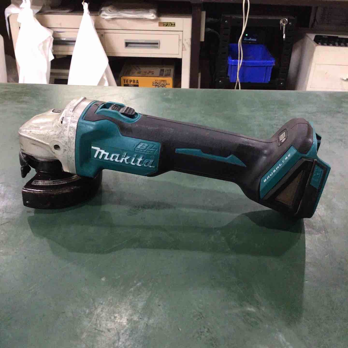 マキタ makita 100mmコードレスディスクグラインダ GA403DZ 川口店