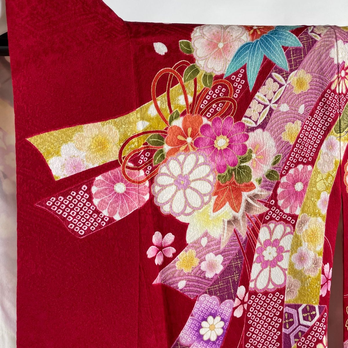 振袖 身丈160.5cm 裄丈67.5cm L 袷 姫 花束 金銀糸 金彩 赤 正絹 美品  