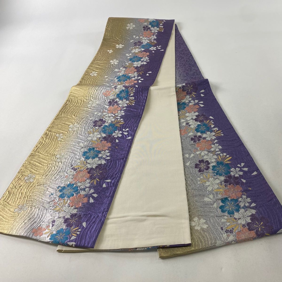 袋帯 美品 秀品 桜 花びら 刺繍 箔 紫 六通 正絹 【中古