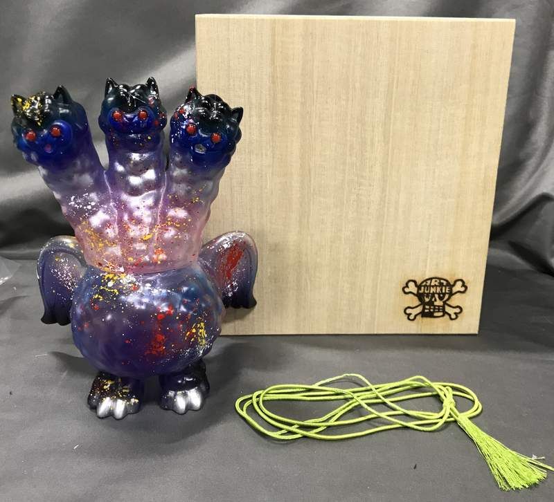 ART JUNKIE アートジャンキーソフビシリーズ 三首怪獣