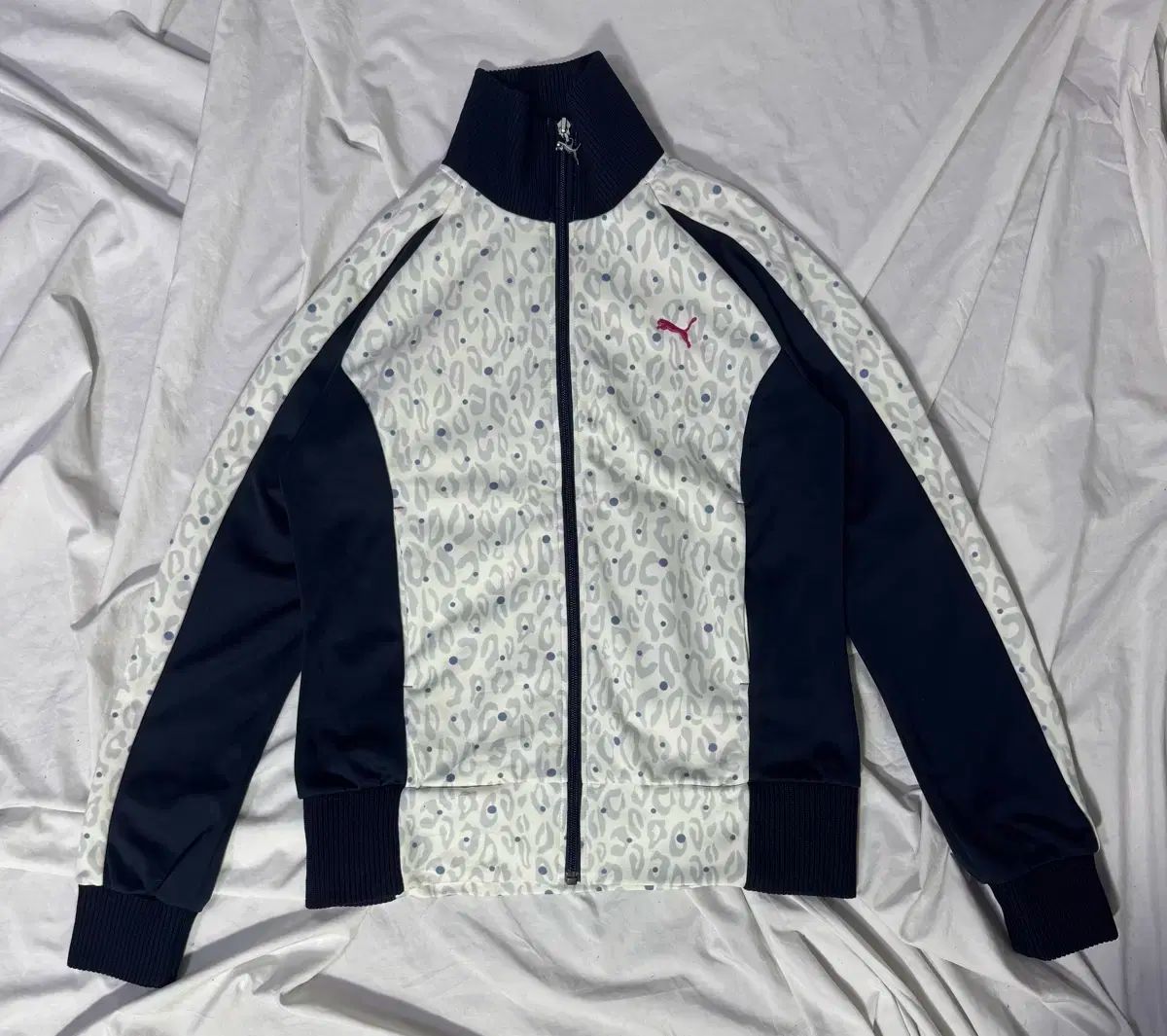 PUMA プーマ レオパード トラックトップス