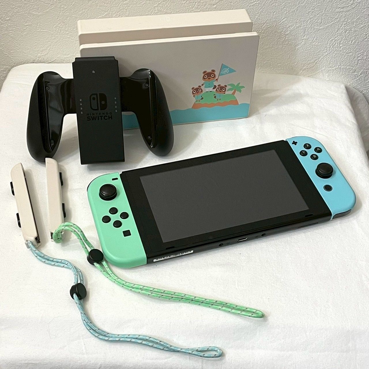 Switch本体(箱付き)＋動物の森＋スプラトゥーンケース付き Switch本体(箱付き)＋動物の森＋スプラトゥーンケース付き