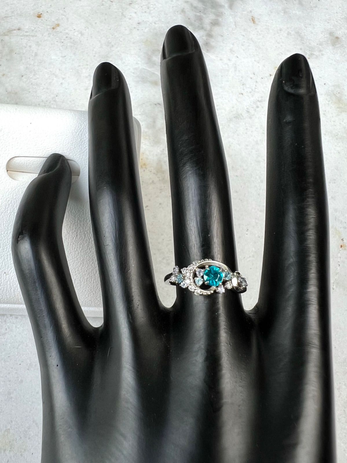 PREMIUM APATITEネオンブルーアパタイトPt950ダイヤモンドリング