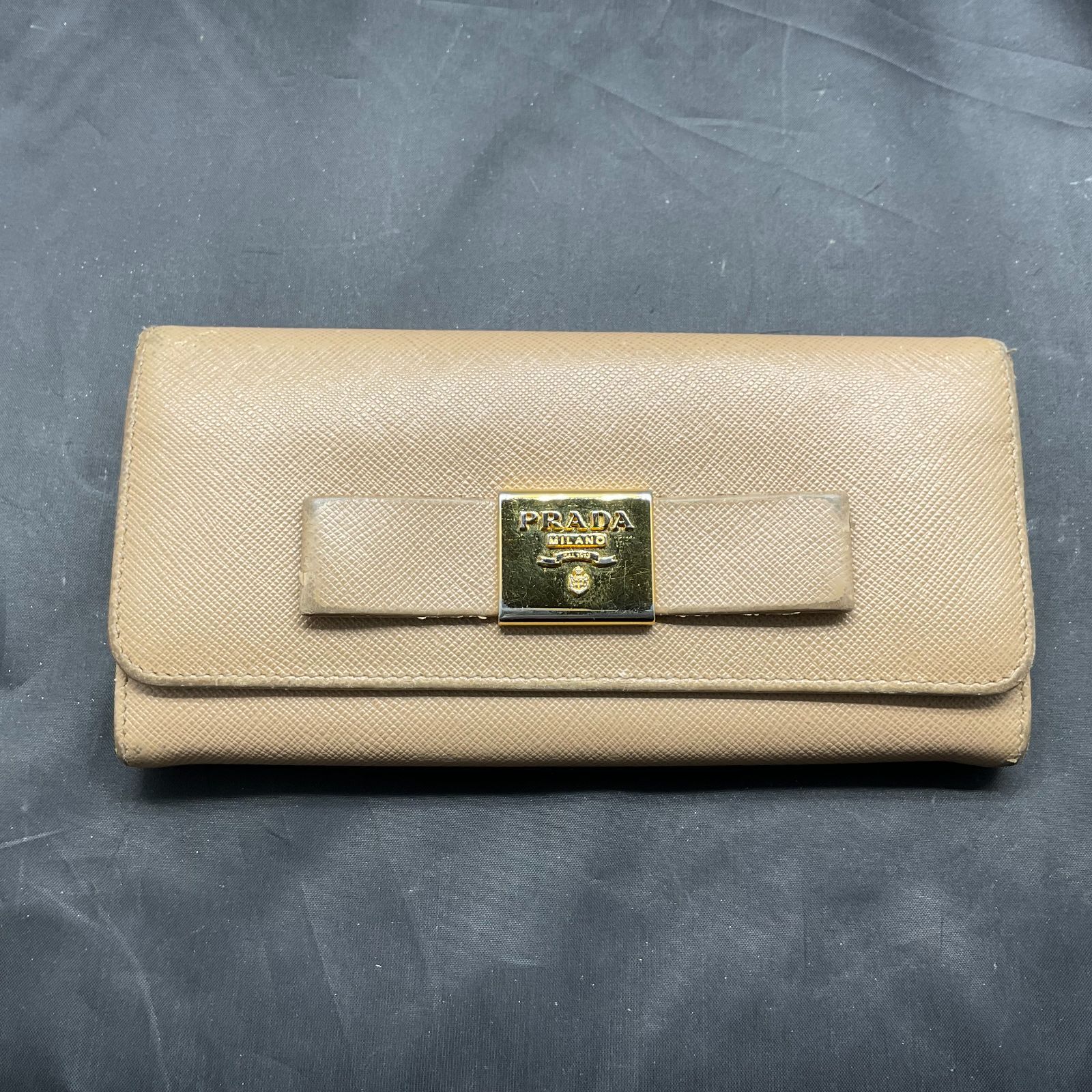 プラダ 長財布 B25032440