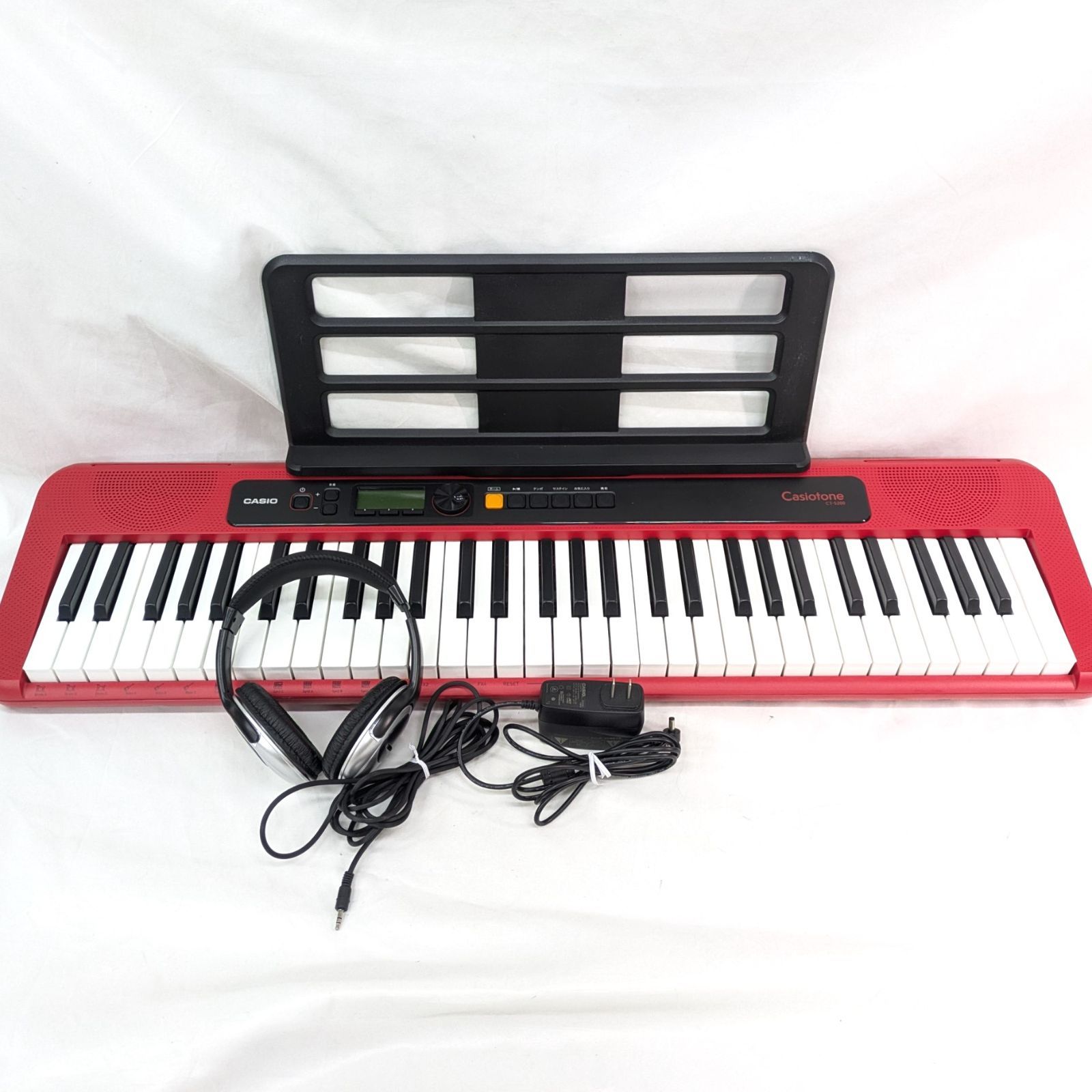 カシオ casiotone CT-S200RD キーボード ピアノ 美品 美品! カシオ 電子キーボード CT-S200RD 61鍵盤 CASIO レッド